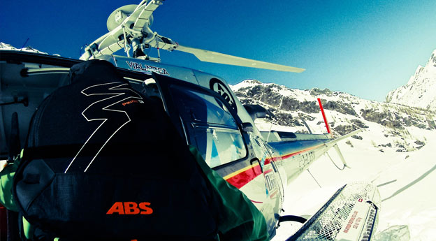 Pure ski company helicopter service sicurezza